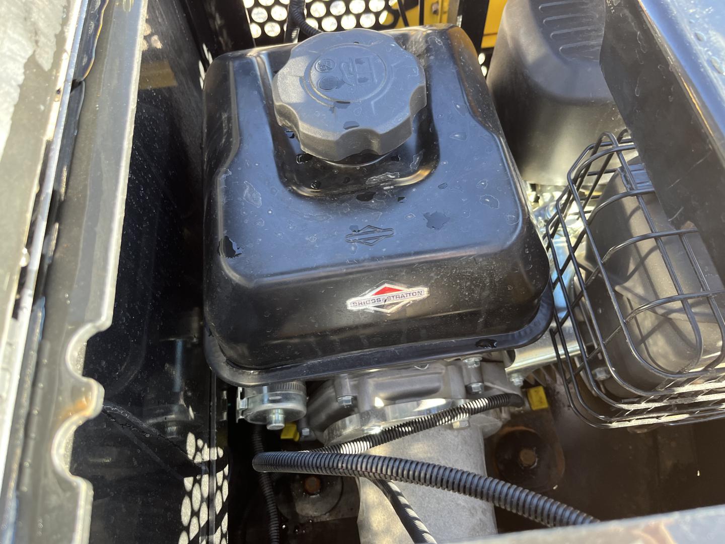 ./imagenes/INVOICE/2019/17383/MINIEXCAVADORA AGROTK QH12 (23).JPG